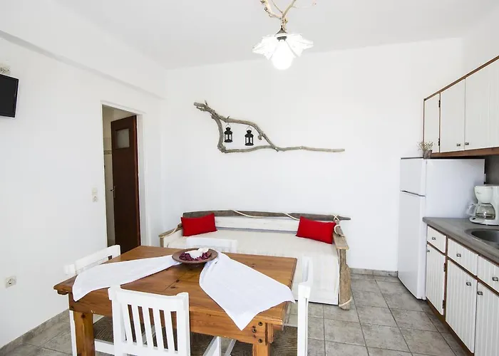 Margaritari Milos * Adámas